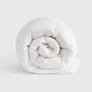 NWOT QUINCE Premium Down Comforter Duck All Season Twin/Twin XL 5580